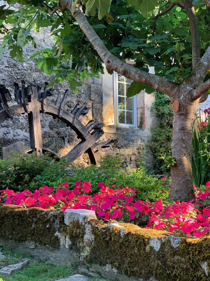 Le Moulin Du Roc Hotel